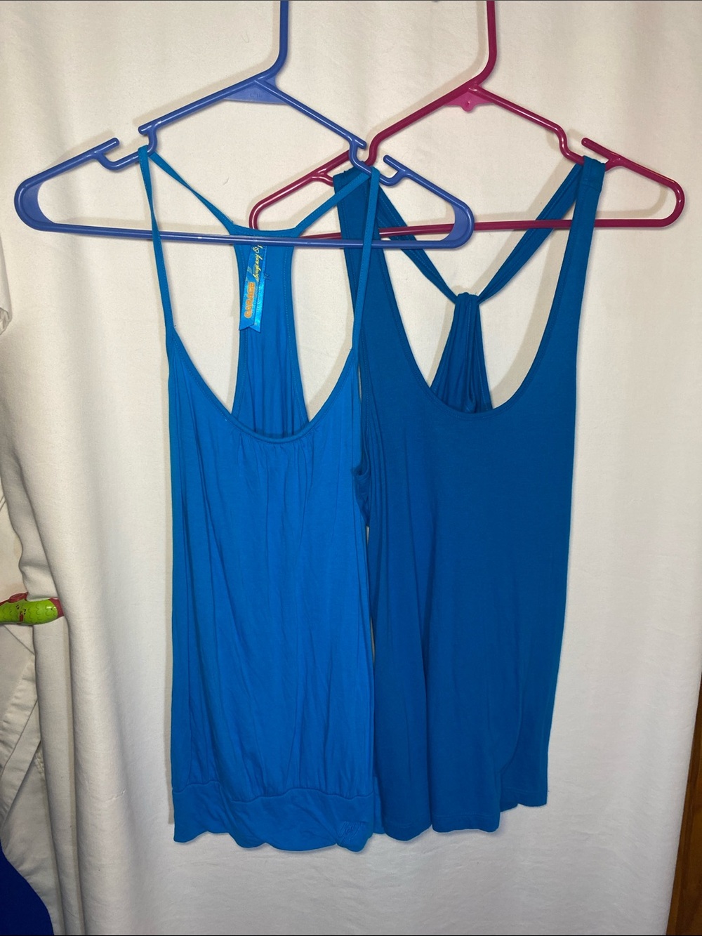 Abercrombie and Fitch Size Medium Layering/Tank Tops Y2K - Picture 4 of 10
